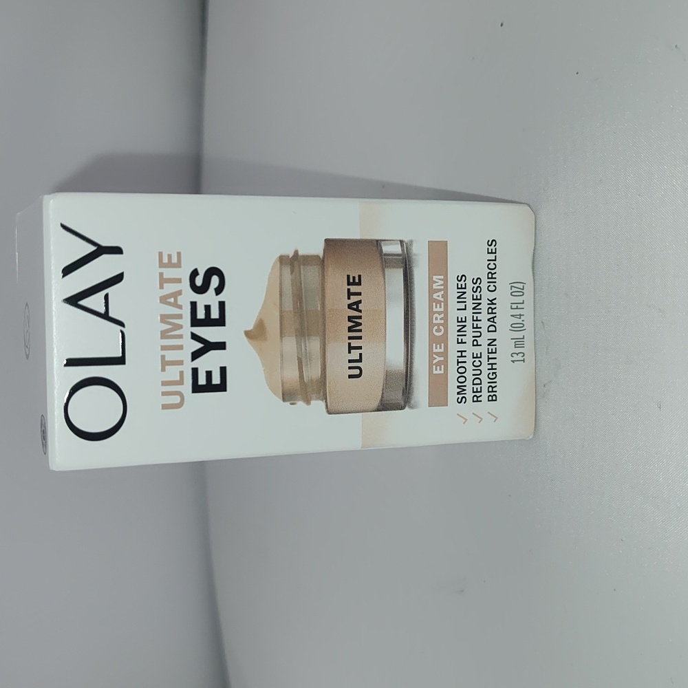 OLAY Ultimate Eyes Cream